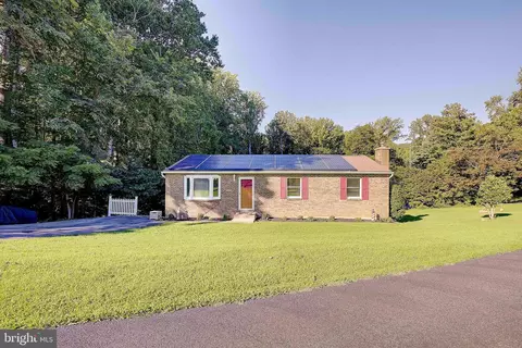 2038 Boyds Trl, Owings, MD 20736