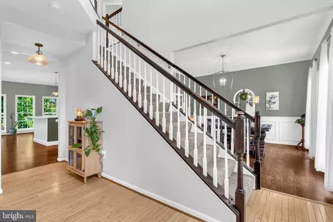 7874 Eagle View Dr, Chesapeake Beach, MD 20732 photo 2