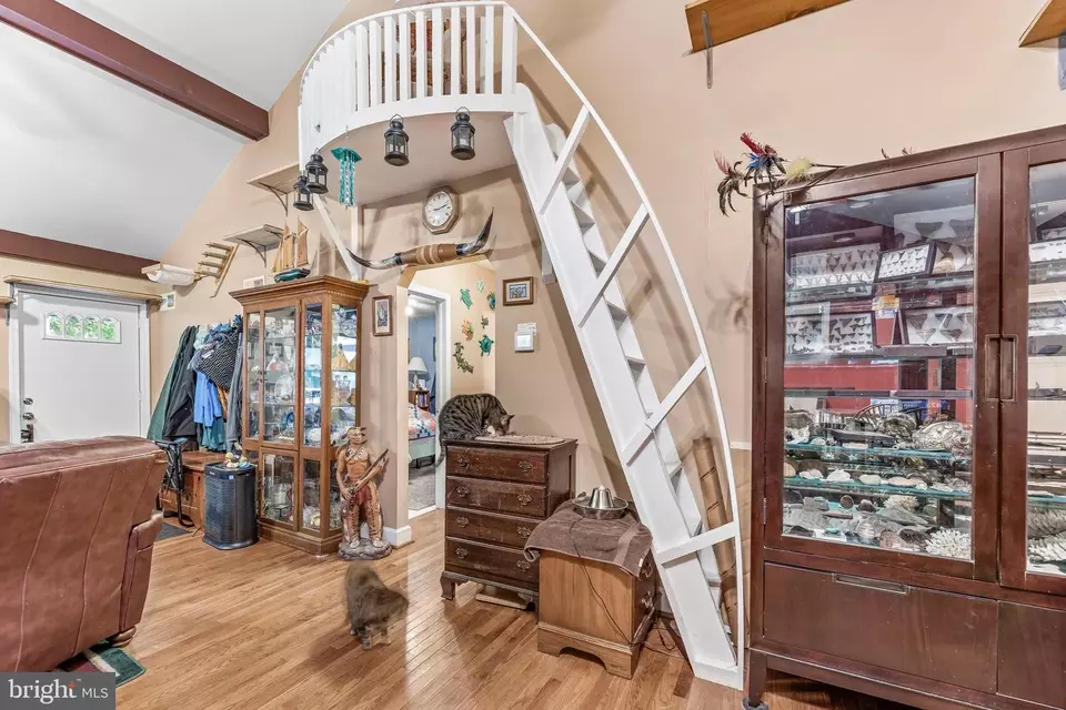 Entry Way - 6080 Fir Rd, Saint Leonard, MD 20685 photo 2 of 4
