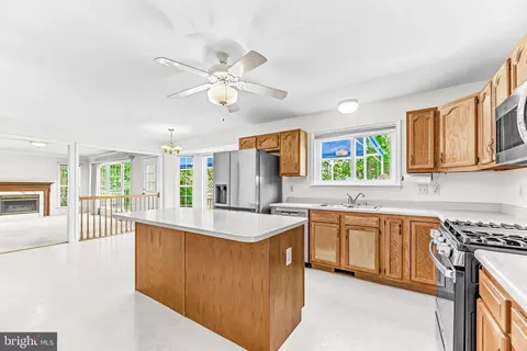 5965 Ketch Rd, Prince Frederick, MD 20678 photo 13