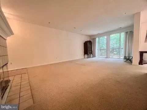 Living - 103 Square Rigger Way #103, Solomons, MD 20688 photo 5 of 6