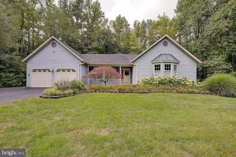 610 Verda Ln, Huntingtown, MD 20639