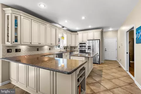 Kitchen - 11931 Lyons Glen Ct, Dunkirk, MD 20754 photo 1 of 8