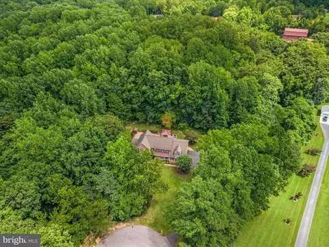 View/Area - 11931 Lyons Glen Ct, Dunkirk, MD 20754 photo 10 of 12