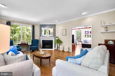Living - 11931 Lyons Glen Ct, Dunkirk, MD 20754 photo 1 of 2