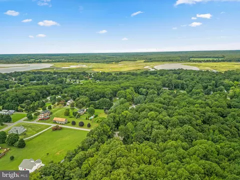 View/Area - 11931 Lyons Glen Ct, Dunkirk, MD 20754 photo 9 of 12
