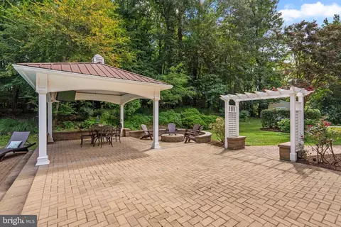 Exterior - 11931 Lyons Glen Ct, Dunkirk, MD 20754 photo 12 of 17
