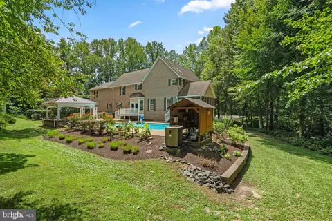 Exterior - 11931 Lyons Glen Ct, Dunkirk, MD 20754 photo 2 of 17
