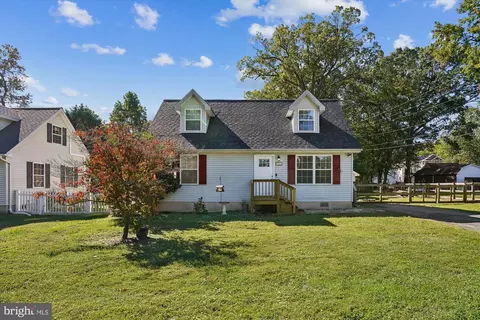 3831 8th St, North Beach, MD 20714