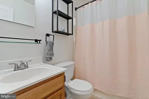 Bath - 6571 11th St, Chesapeake Beach, MD 20732 photo 2 of 2