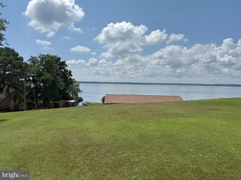 421 Overlook Dr, Lusby, MD 20657