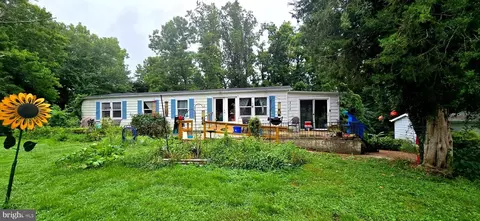 210 Buckler Rd, Huntingtown, MD 20639