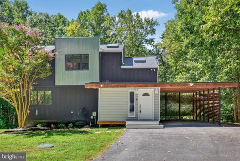 2950 Tobacco Rd, Chesapeake Beach, MD 20732