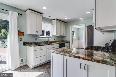 Kitchen - 3408 Lyons Creek Rd, Dunkirk, MD 20754 photo 3 of 6