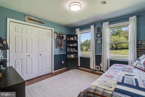 Bedroom - 3408 Lyons Creek Rd, Dunkirk, MD 20754 photo 4 of 6