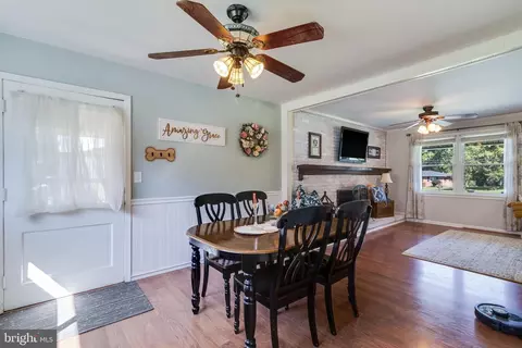 Dining - 3408 Lyons Creek Rd, Dunkirk, MD 20754 photo 3 of 3