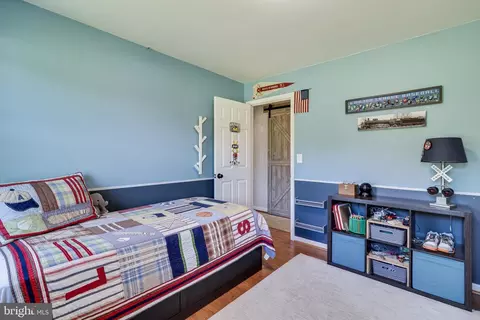 Bedroom - 3408 Lyons Creek Rd, Dunkirk, MD 20754 photo 5 of 6