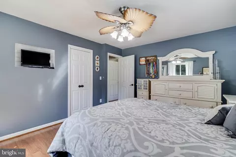Bedroom - 3408 Lyons Creek Rd, Dunkirk, MD 20754 photo 2 of 6