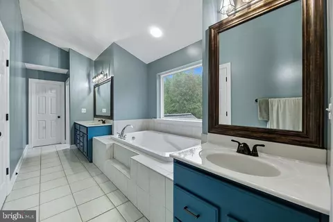 Bath - 1922 Constitution Dr, Saint Leonard, MD 20685 photo 3 of 6