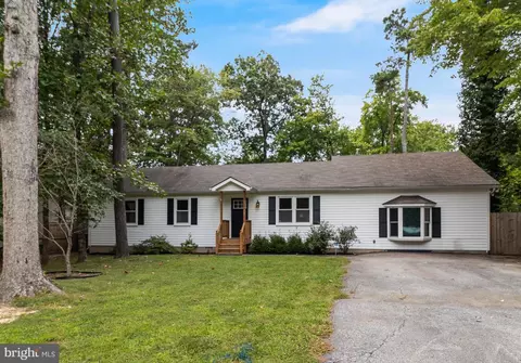 12415 San Jose Ln, Lusby, MD 20657