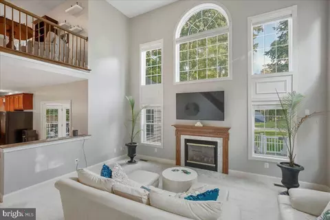 Living - 217 Pelagic Ln, Solomons, MD 20688 photo 3 of 3