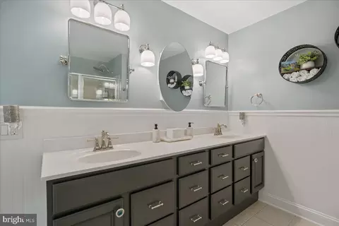 Bath - 217 Pelagic Ln, Solomons, MD 20688 photo 3 of 7
