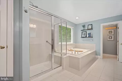 Bath - 217 Pelagic Ln, Solomons, MD 20688 photo 5 of 7
