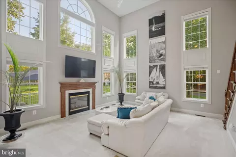 Living - 217 Pelagic Ln, Solomons, MD 20688 photo 2 of 3