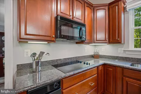 Kitchen - 217 Pelagic Ln, Solomons, MD 20688 photo 5 of 6