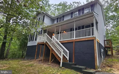 228 Thunderbird Dr, Lusby, MD 20657