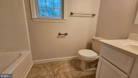 228 Thunderbird Dr, Lusby, MD 20657 photo 18