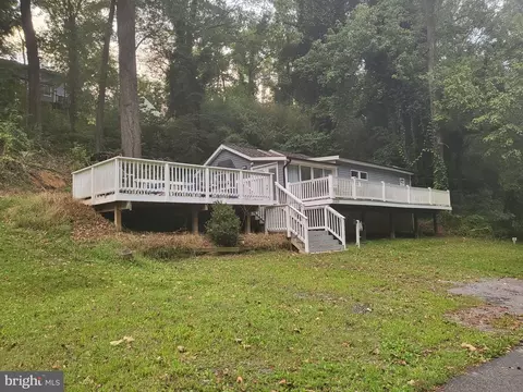 3325 First St, Port Republic, MD 20676