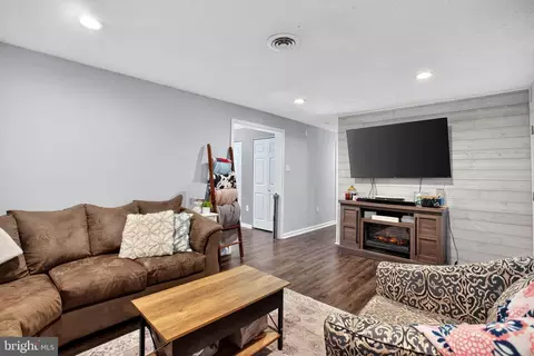 Entry Way - 8449 Pine Blvd, Lusby, MD 20657 photo 1 of 1