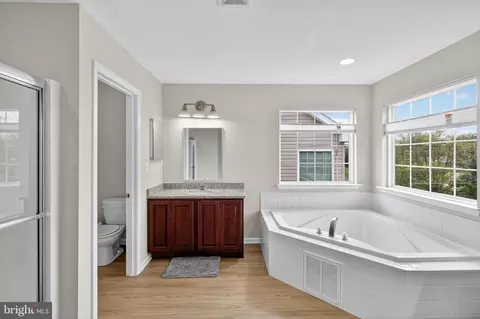 Entry Way - 49 Thoroughbred Dr, Prince Frederick, MD 20678 photo 4 of 5
