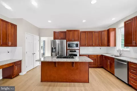 Kitchen - 49 Thoroughbred Dr, Prince Frederick, MD 20678 photo 2 of 2