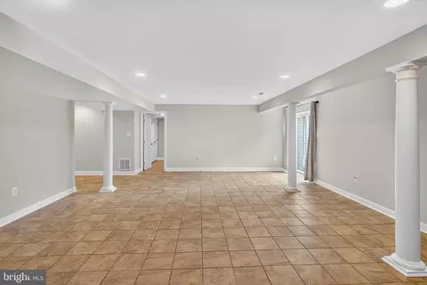 Living - 49 Thoroughbred Dr, Prince Frederick, MD 20678 photo 1 of 1