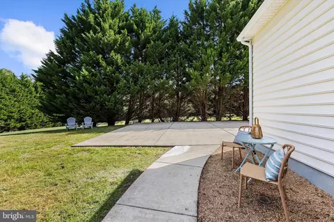 Exterior - 4045 Loving Dr, Dunkirk, MD 20754 photo 5 of 10