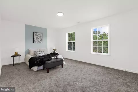 Bedroom - 4045 Loving Dr, Dunkirk, MD 20754 photo 2 of 4