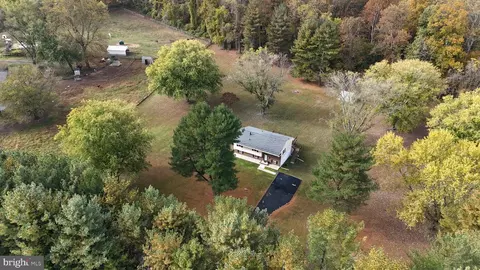 550 Carla Dr, Huntingtown, MD 20639