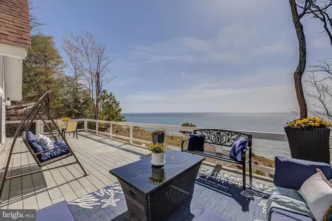 12190 Catalina Dr, Lusby, MD 20657