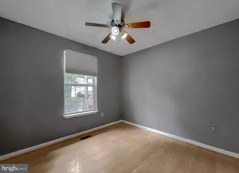 720 Willow Rd, Lusby, MD 20657 photo 17