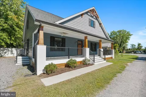 Exterior - 206 Point Ln, Solomons, MD 20688 photo 8 of 8