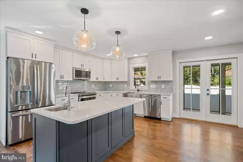 Kitchen - 206 Point Ln, Solomons, MD 20688 photo 5 of 7