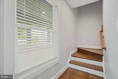 Entry Way - 206 Point Ln, Solomons, MD 20688 photo 4 of 5