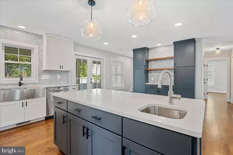 Kitchen - 206 Point Ln, Solomons, MD 20688 photo 4 of 7