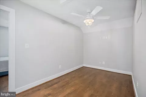 Bedroom - 206 Point Ln, Solomons, MD 20688 photo 5 of 7
