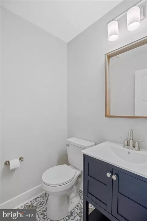 Bath - 206 Point Ln, Solomons, MD 20688 photo 1 of 6