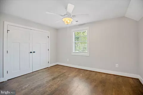 Bedroom - 206 Point Ln, Solomons, MD 20688 photo 3 of 7