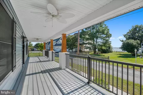 Exterior - 206 Point Ln, Solomons, MD 20688 photo 1 of 8