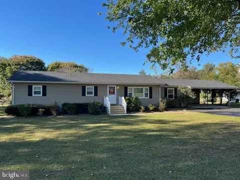 3345 Ferry Landing Rd, Dunkirk, MD 20754